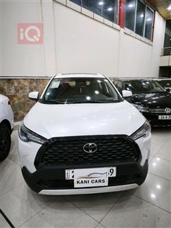 تۆیۆتا کۆرۆلا کرۆس